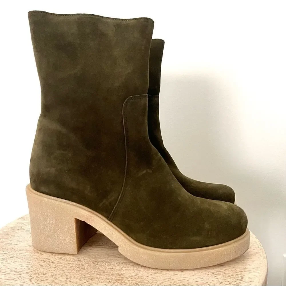 La Canadienne Zeb‎ Suede Bootie in Dark Green Size 10 NWOB